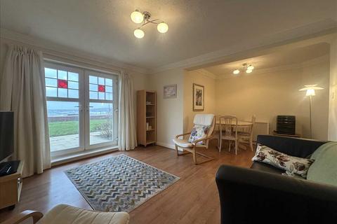 2 bedroom apartment for sale, Deepdene, The Beach, Filey