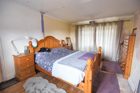 3 bedroom detached house for sale, Shaftesbury Road, Gillingham