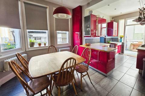 8 Clyde Road, Wallington, SM6 8PZ