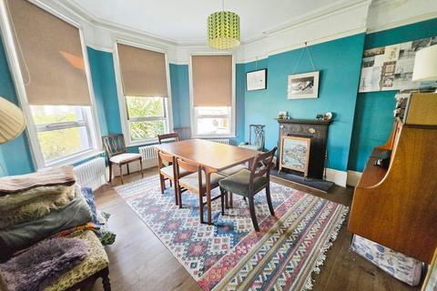 8 Clyde Road, Wallington, SM6 8PZ