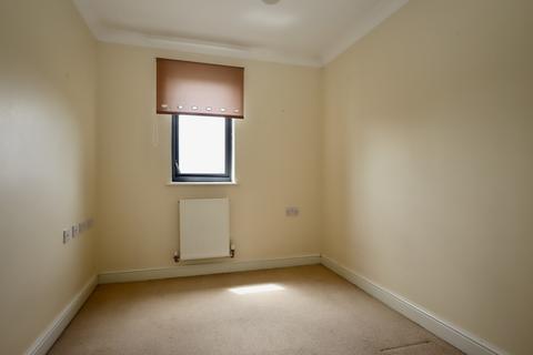 8 Cottle Close, Glastonbury, BA6 8FP