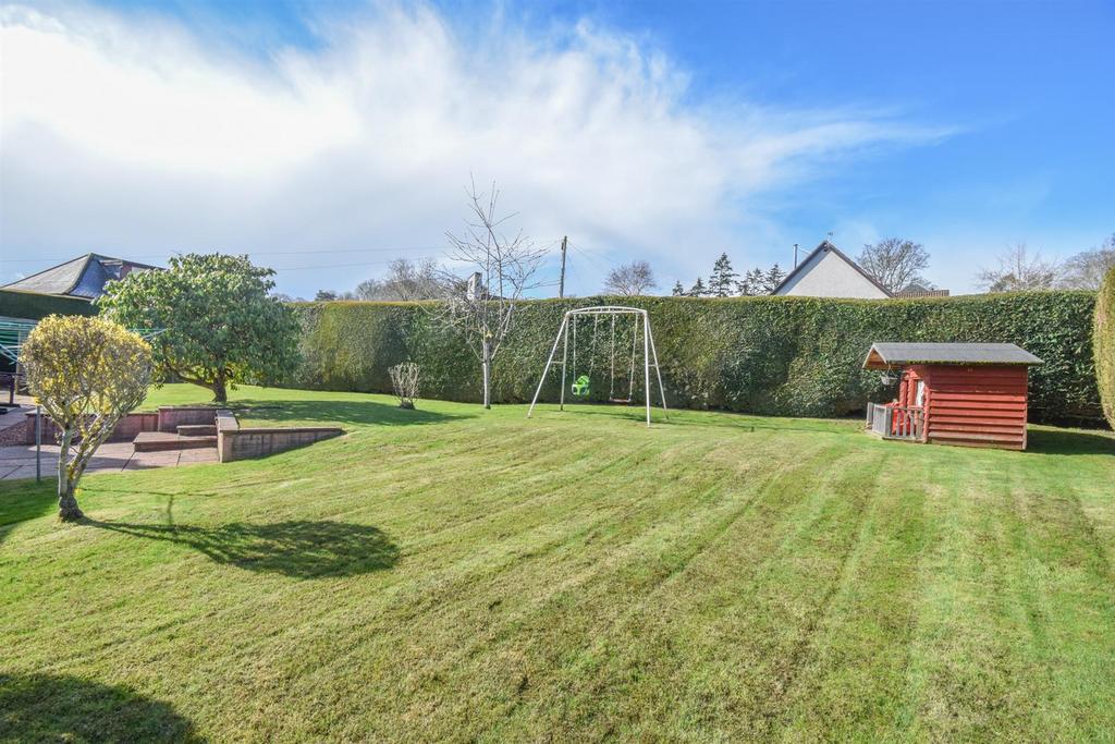 GARDEN-2.jpg