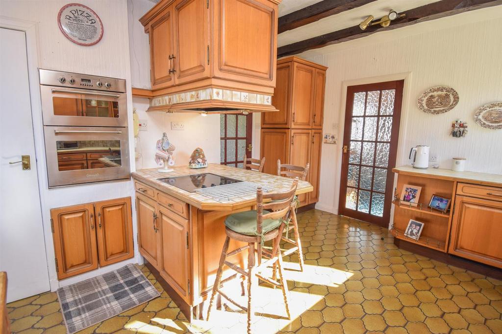 KITCHEN-DINER (2)-2.jpg