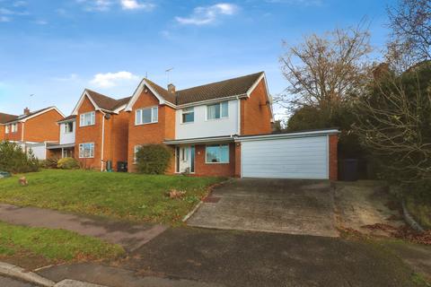 4 bedroom detached house to rent, Carleton Rise, Welwyn, AL6