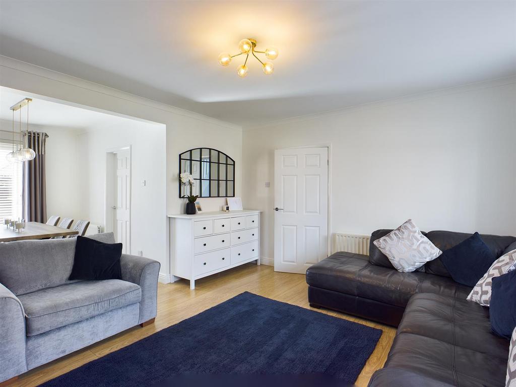 Living/Dining Room