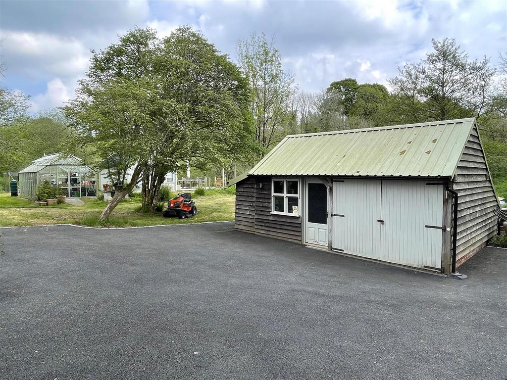 Outbuilding.jpeg