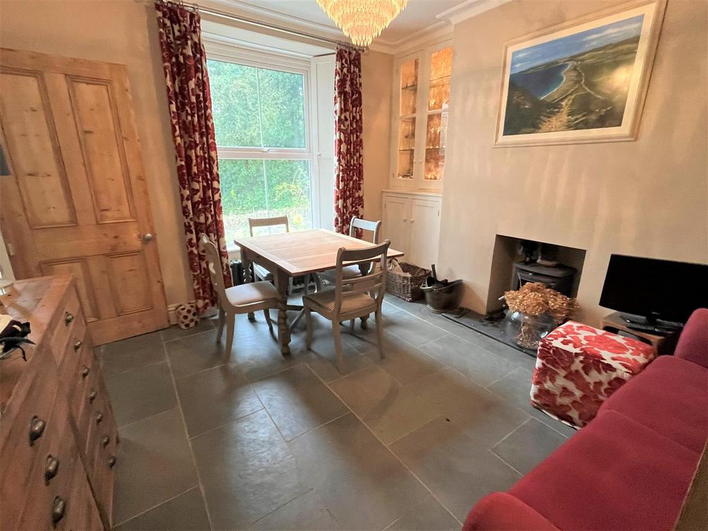 Dining room.JPG