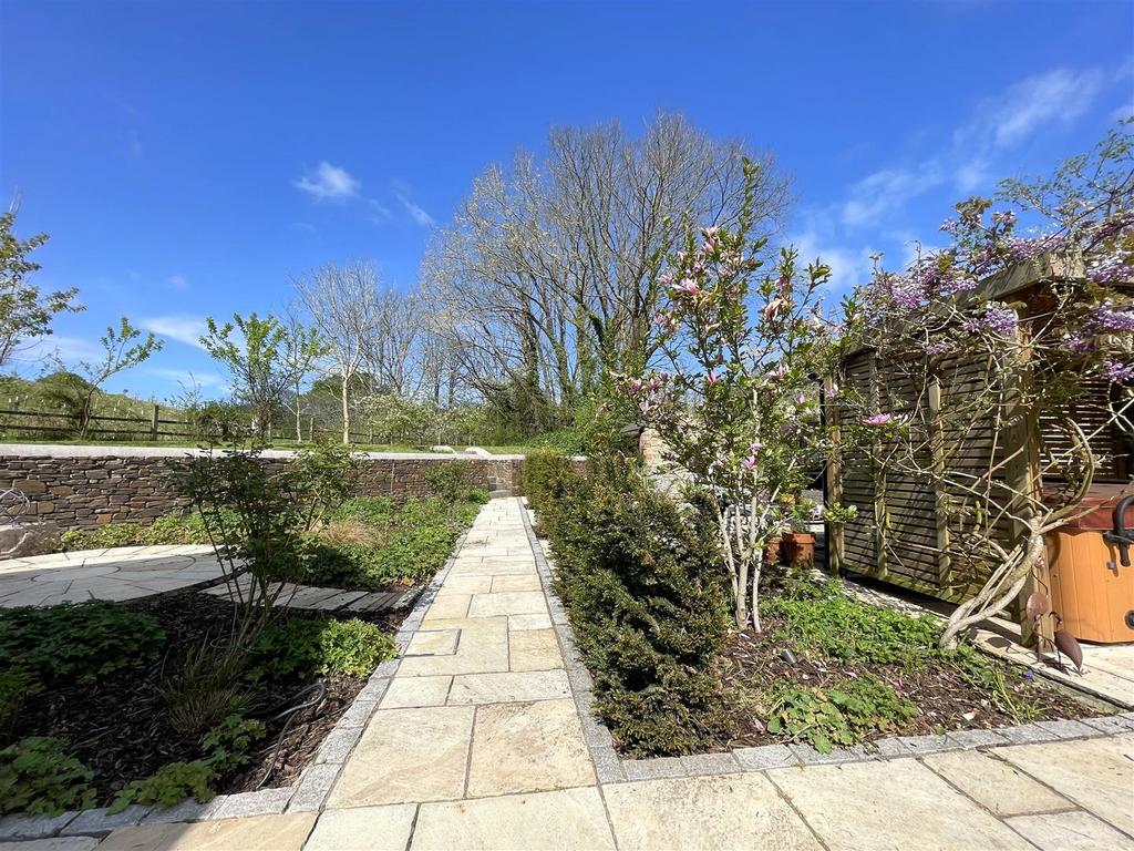 Garden 3.jpeg