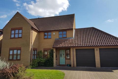 4 bedroom detached house to rent, Williams Way, West Row, Suffolk, IP28