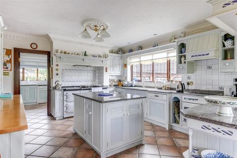 5 bedroom detached house for sale, Wicken Road, Arkesden CB11