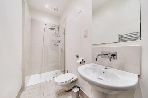 15 Faraday Road, London, W3 6JB