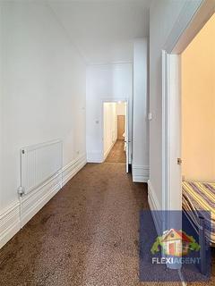 2 bedroom flat to rent, Lord Street, Southport PR8