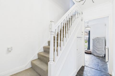 4 bedroom semi-detached house for sale, Giffords Cross Avenue, Corringham, SS17