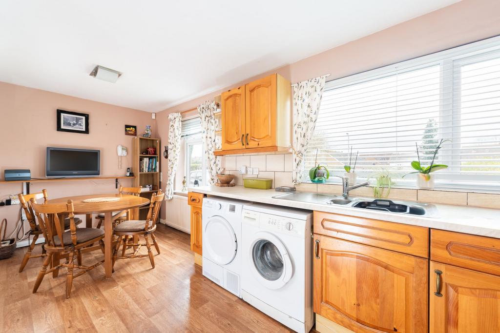 Kitchen/Breakfast Rm