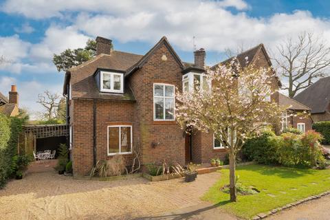undefined, Oatlands Close, Weybridge, Surrey, KT13