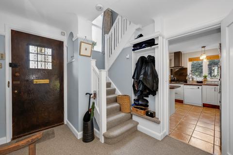 undefined, Oatlands Close, Weybridge, Surrey, KT13