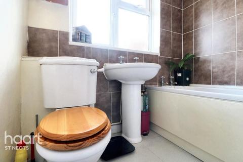 2 bedroom end of terrace house for sale, Great North Road, Bedford
