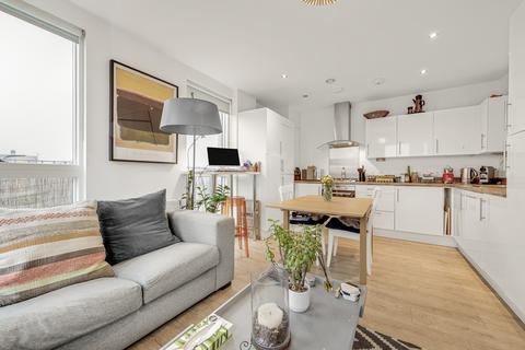 1 bedroom apartment for sale, at Elmwood Court, 38 Battersea Park Road, London SW11