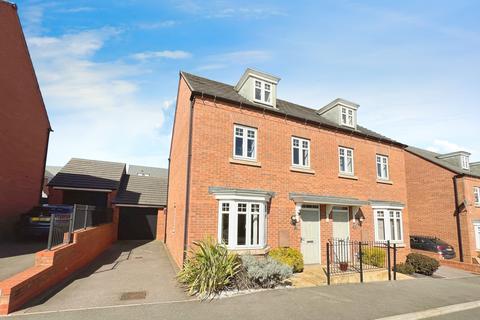 21 Arundel Drive, Grantham, NG31 8WN