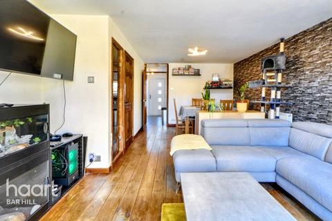 15 Gladeside, Bar Hill, Cambridge, CB23 8DY