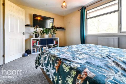 15 Gladeside, Bar Hill, Cambridge, CB23 8DY