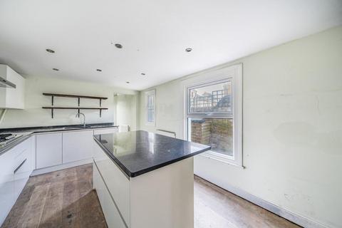 19 Ashmere Grove, London, SW2 5UH