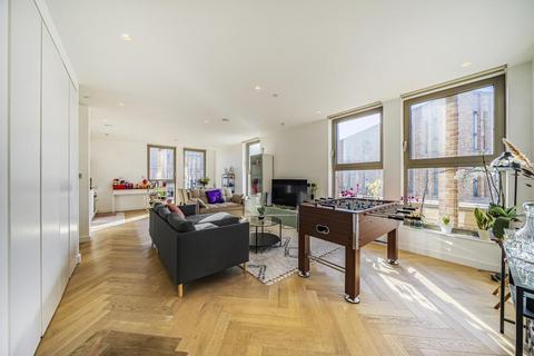 3 bedroom flat for sale, Oberman Road, Gladstone Park