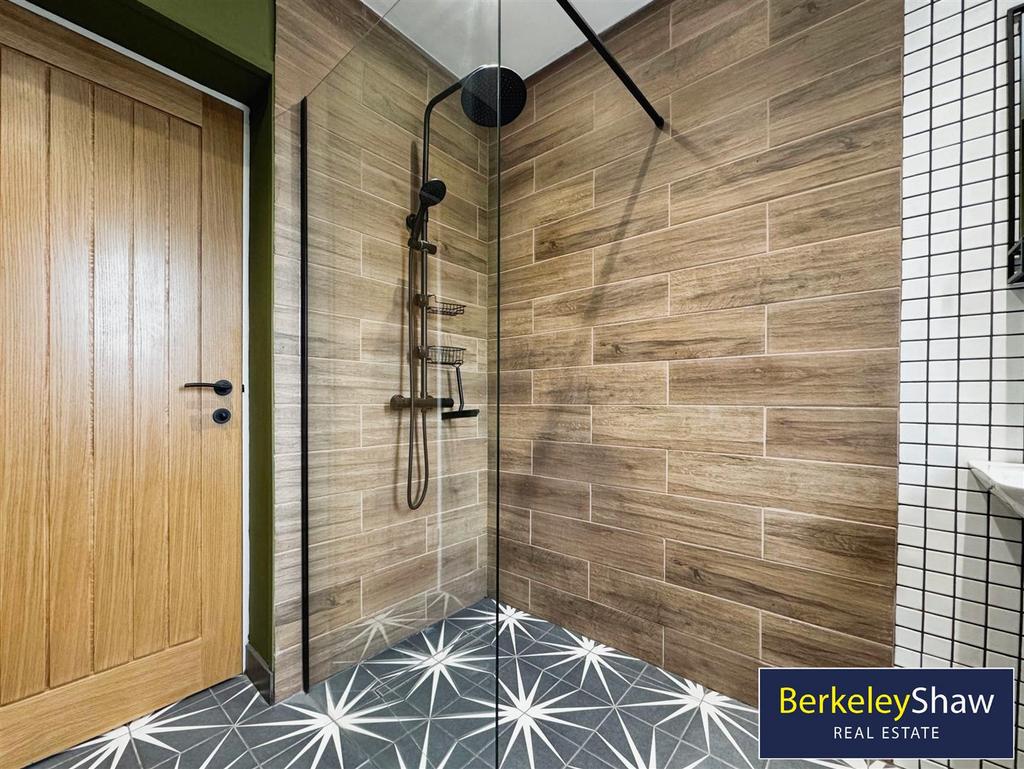 En-suite shower room 2