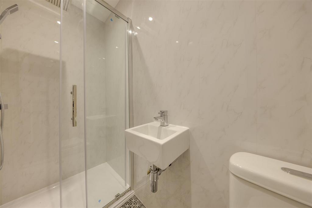 En Suite Shower