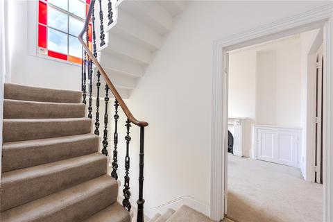 5 Bridge Lane, London, SW11 3AD