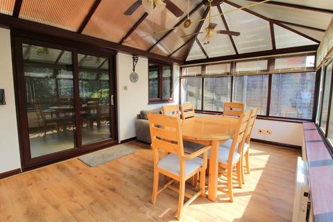 6 Barnfield Gardens, Coates, Peterborough, PE7 2DY