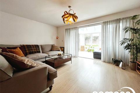 4 bedroom semi-detached house for sale, Horsley Road, Maidenhead, Berkshire