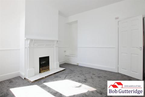 2 bedroom terraced house to rent, Watlands View, Porthill, Newcastle, Staffs