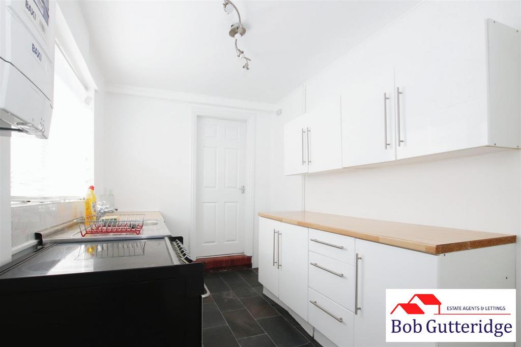 Fitted kitchen