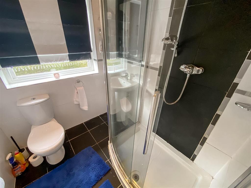 En-Suite Shower Room/WC