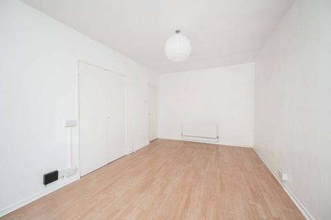 1 bedroom flat for sale, Ravenscroft Street, Bethnal Green, London, E2