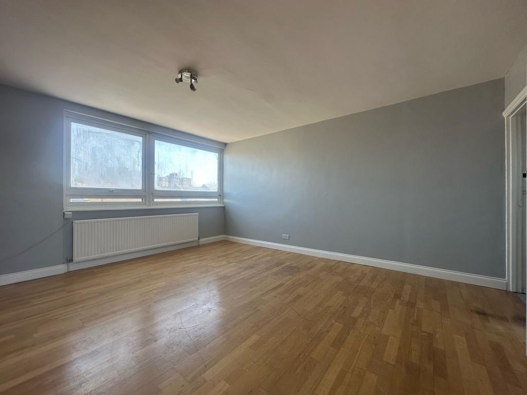 Reception/Bedroom