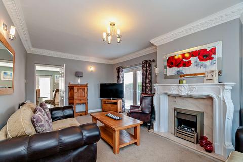 4 bedroom detached house for sale, Hillcrest Drive, Townville, Castleford, West Yorkshire, Wakefield