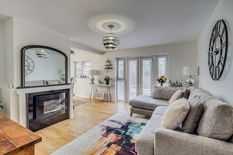 90 Methersgate, Basildon, SS14 2LU