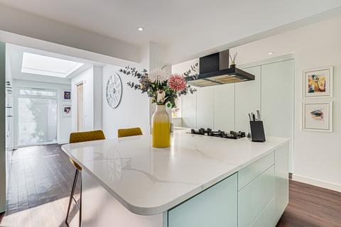 90 Methersgate, Basildon, SS14 2LU