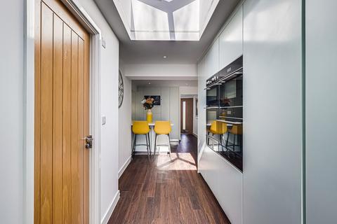 90 Methersgate, Basildon, SS14 2LU