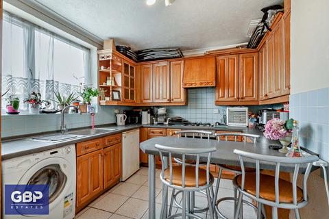 30 Preston Road, Harold Hill, Romford, RM3 7YU