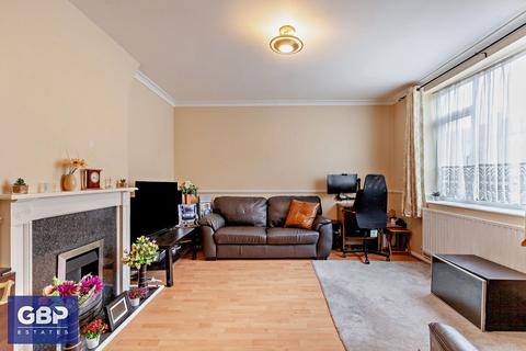 30 Preston Road, Harold Hill, Romford, RM3 7YU