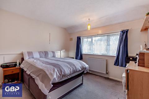 30 Preston Road, Harold Hill, Romford, RM3 7YU
