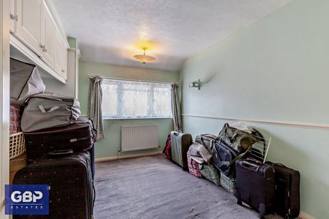30 Preston Road, Harold Hill, Romford, RM3 7YU