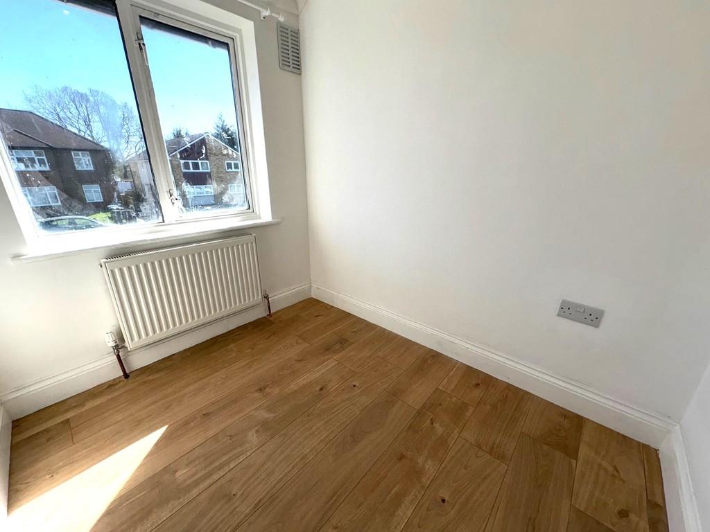 418 Eastcote Lane Box