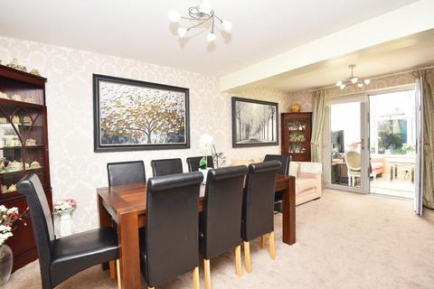 23 Almsford Road, Harrogate, HG2 8EQ