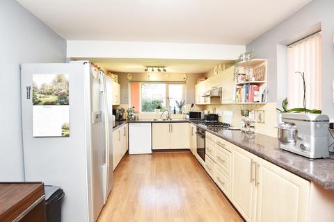 23 Almsford Road, Harrogate, HG2 8EQ