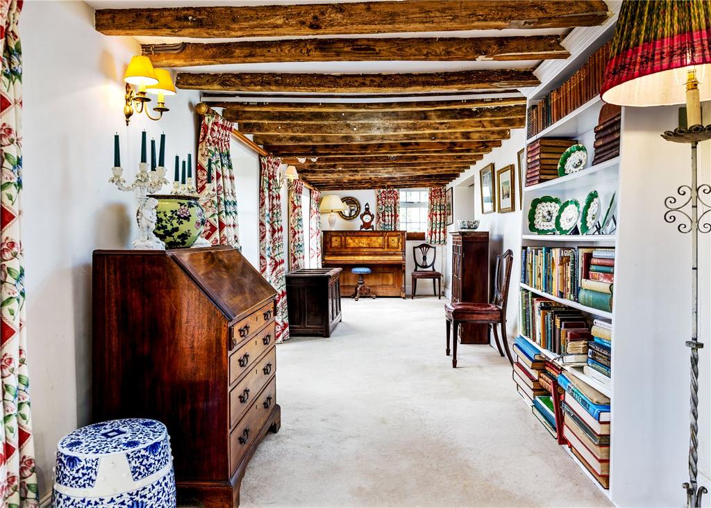 Long Room/Playroom