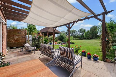 4 bedroom detached house for sale, Dargate Road, Yorkletts, Whitstable